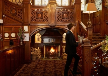 Elevate Your Business Events with Frimley Hall’s Premier Conference Facilities sidebar image